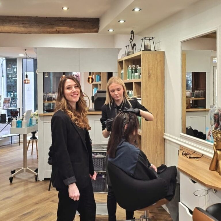 Coiffeur ouvert lundi à Roanne